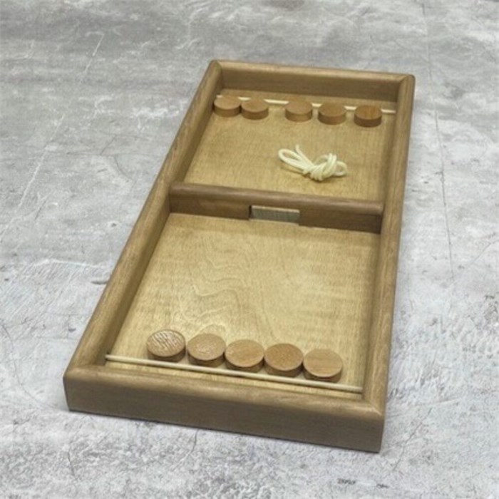 Настольная игра из дерева Вышибалы в пенале M 1900042 - фото 7622532